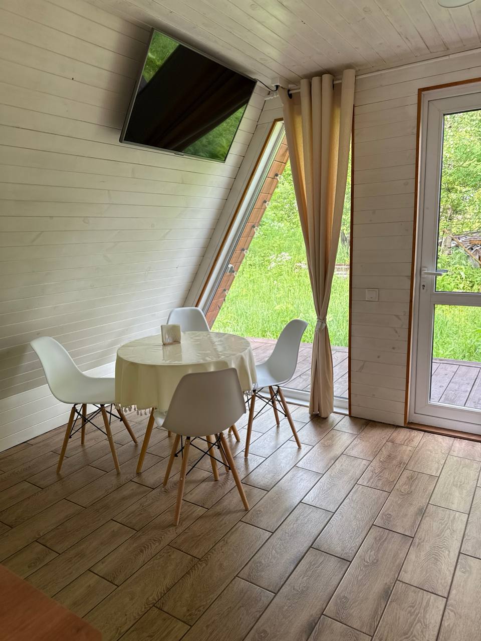 Место твоей атмосферы - A-Frame Scandi