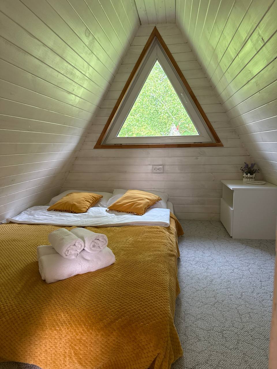 Место твоей атмосферы - A-Frame Scandi